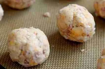 Tips for experimenting with different ingredients and flavors